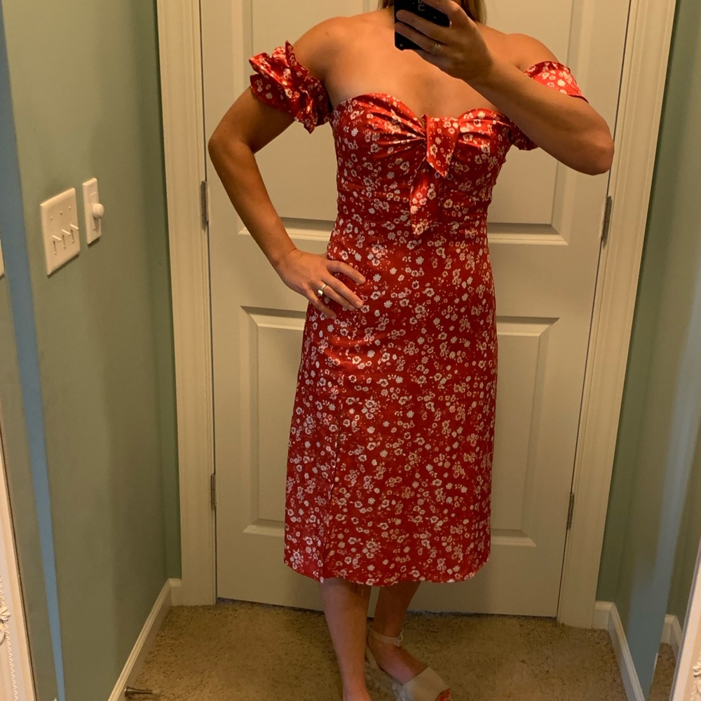 Red and white satin Showpo. Floral midi dress NWT